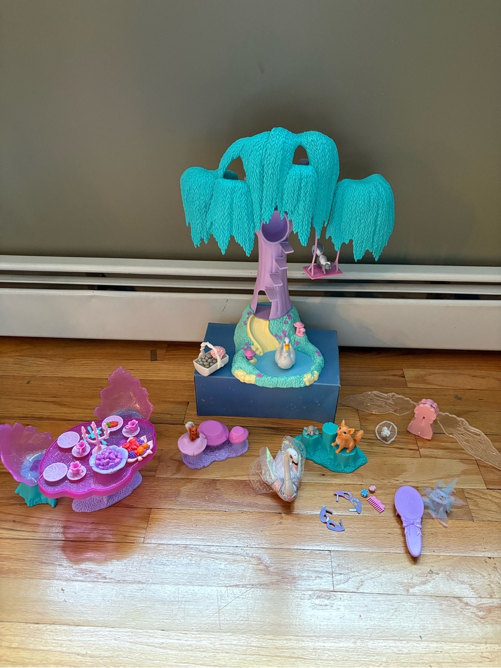 Mattel Teal and Purple Fantasy Tree Playset with Mini Accessories